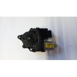 Pièce pour HYUNDAI/KIA - Electric Motor, Window Lift 82460A2010