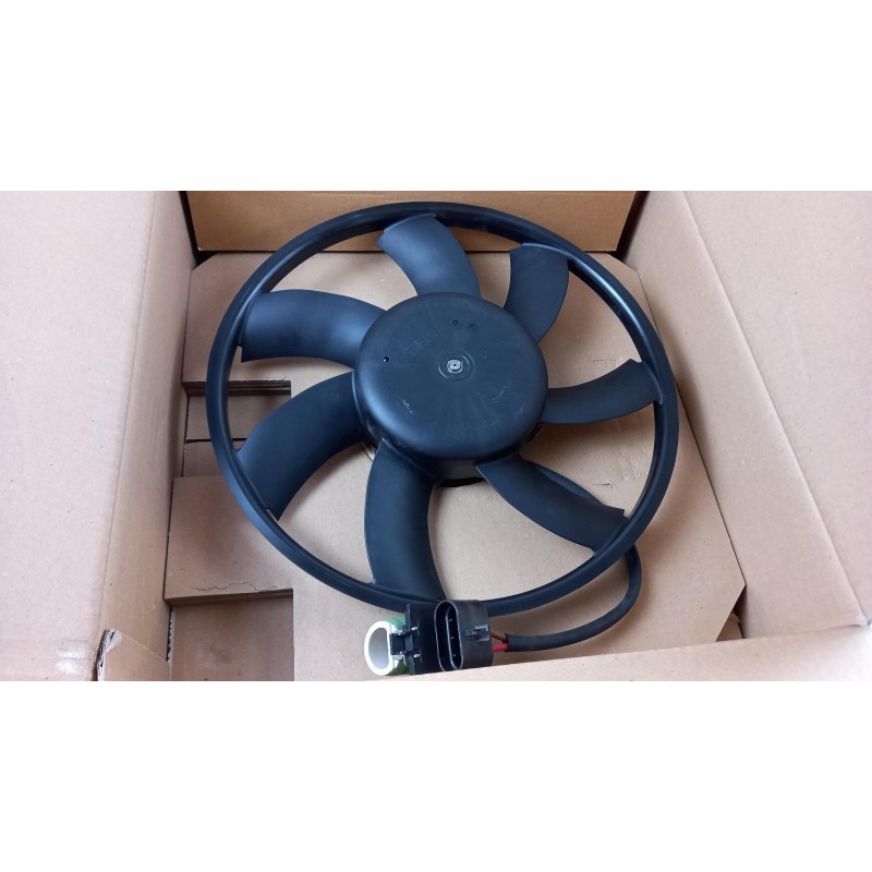 Pièce pour OPEL - Fan, Radiator 22915710