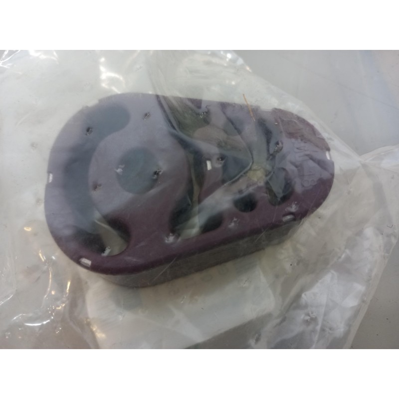 Pièce pour OPEL - Holder, Exhaust System 55557723