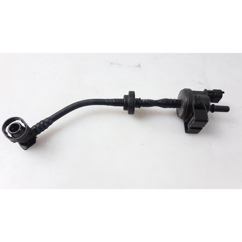 Pièce pour OPEL - Breather Valve, Fuel Tank 55566386