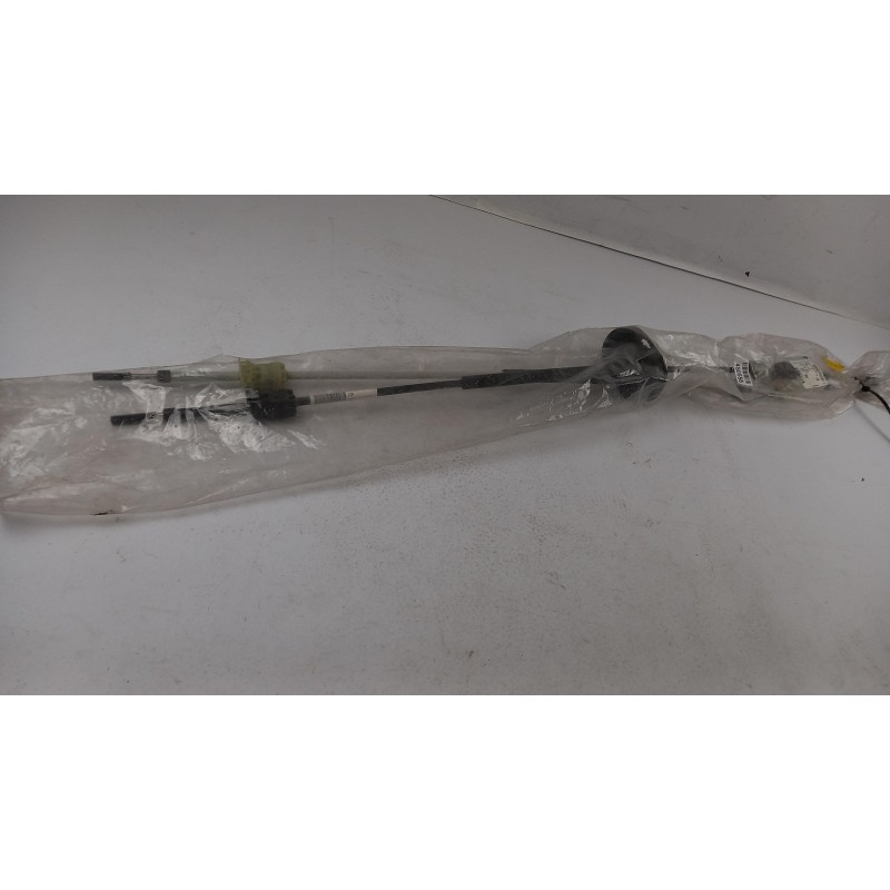 Pièce pour OPEL - Cable, Gearshift Mechanism 55577318