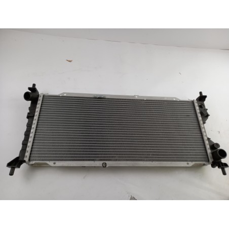 Pièce pour OPEL - Radiator, Engine Cooling 90410049