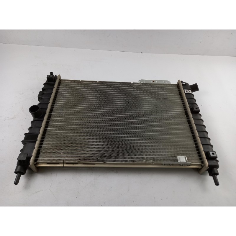 Pièce pour OPEL - Radiator, Engine Cooling 90442621