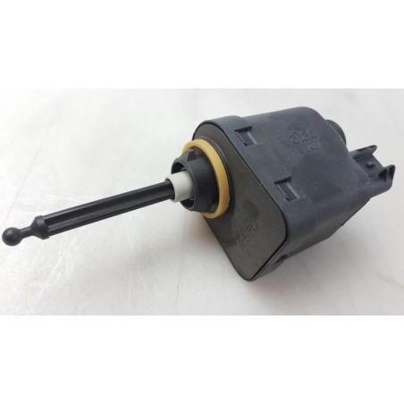 Pièce pour OPEL - Servomotor, Headlight Range Adjustment 90458286