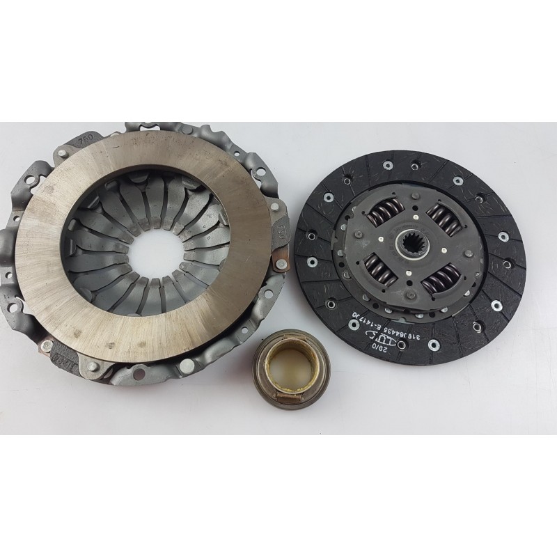 Pièce pour OPEL - Clutch Kit 90486402