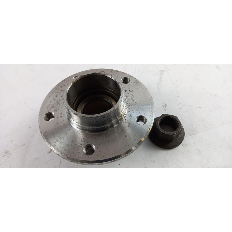Pièce pour OPEL - Wheel Hub 90486467