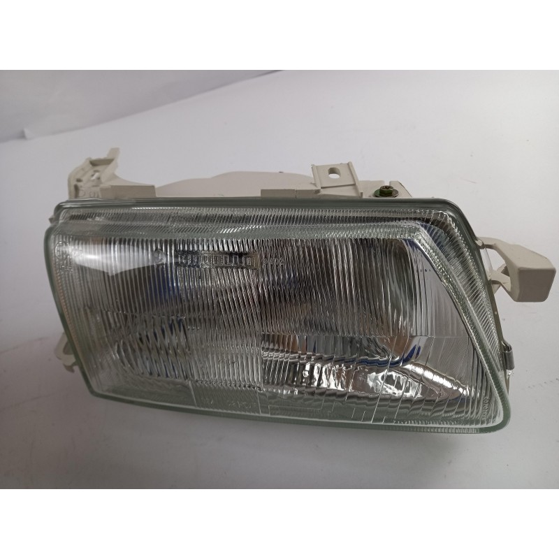 Pièce pour OPEL - Headlight 90511096