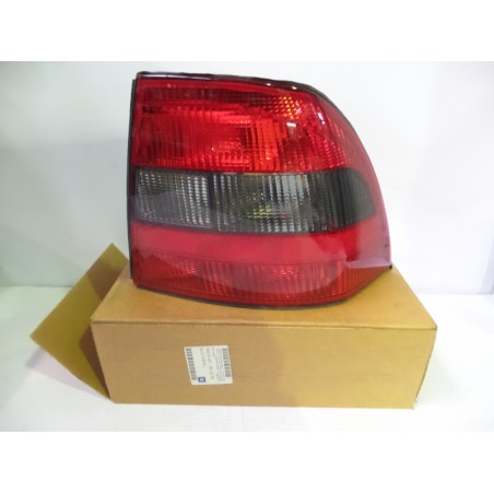 Pièce pour OPEL - Combination Rearlight 90512718