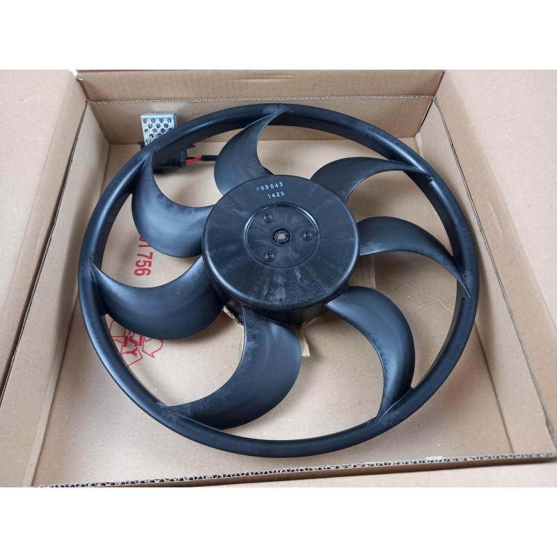 Pièce pour OPEL - Fan, Radiator 90570739