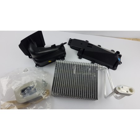 Pièce pour OPEL - Evaporator, Air Conditioning 91158694