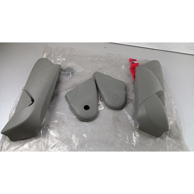 Pièce pour OPEL - Seat Trim 91160231