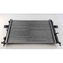 Pièce pour OPEL - Radiator, Engine Cooling 93177121