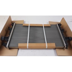 Pièce pour OPEL - Radiator, Engine Cooling 93177122
