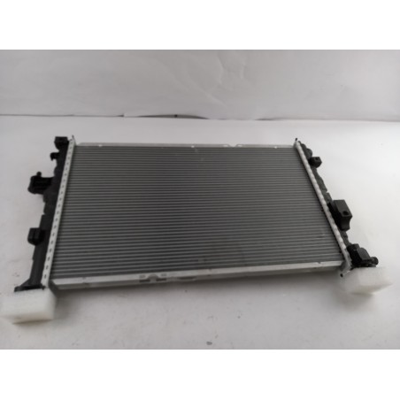 Pièce pour OPEL - Radiator, Engine Cooling 93177424