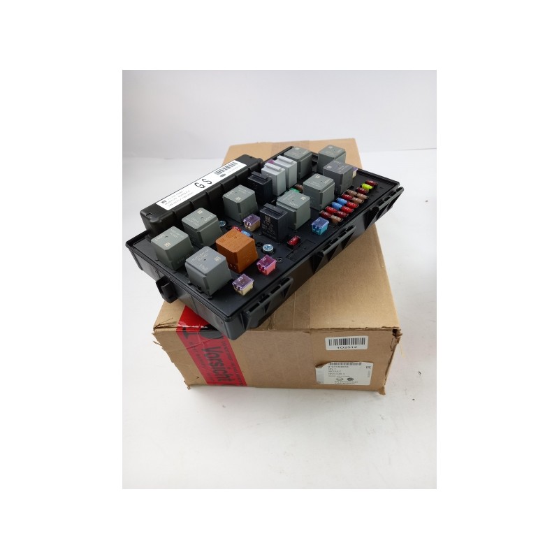 Pièce pour OPEL - Fuse Box 93184656