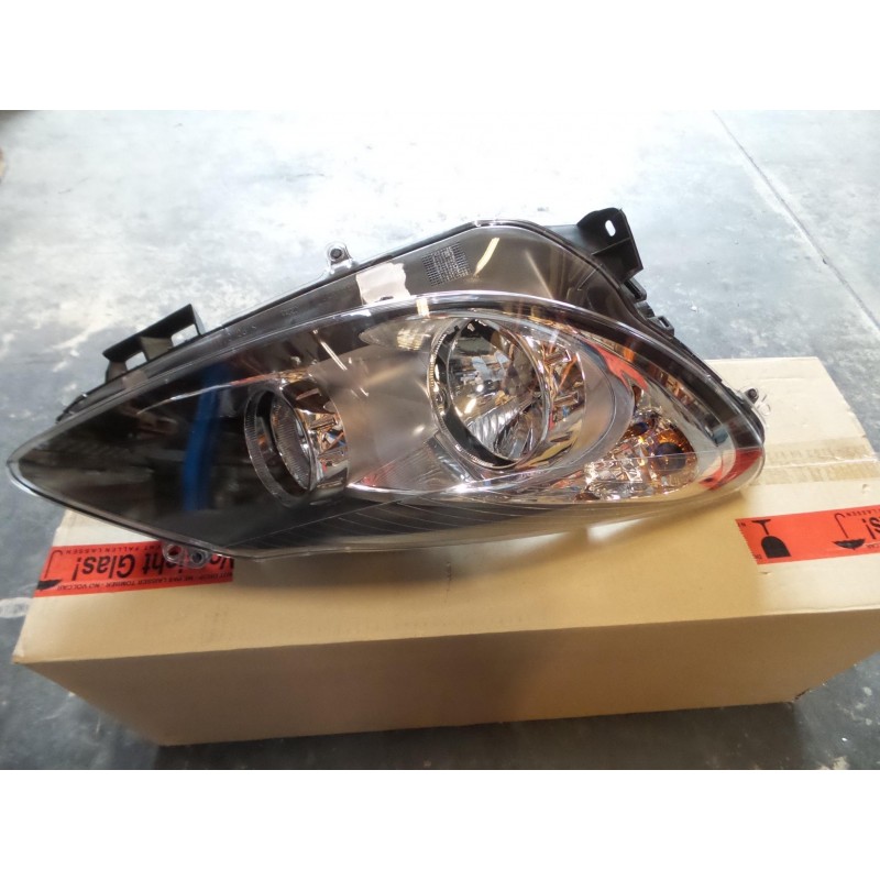 Pièce pour OPEL - Headlight 93189362