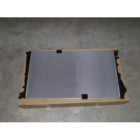 Pièce pour OPEL - Radiator, Engine Cooling 93857125