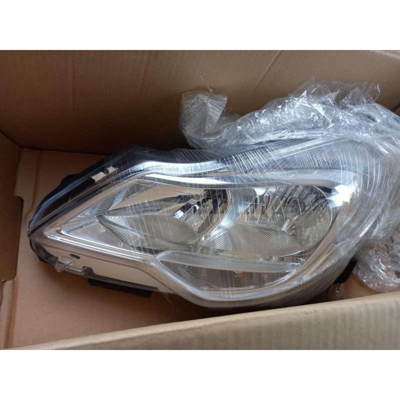 Pièce pour OPEL - Headlight 95515473