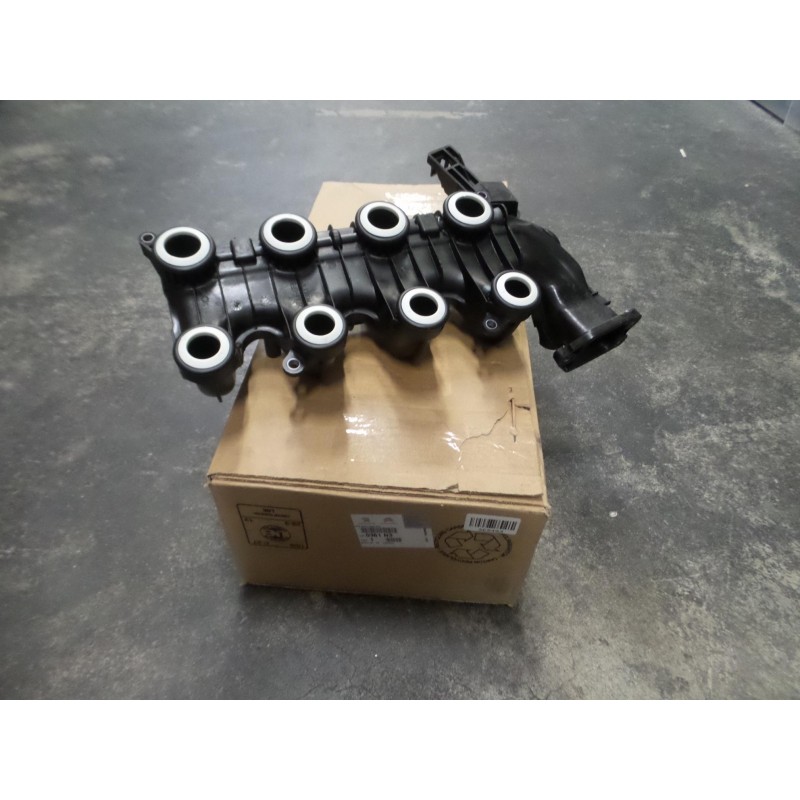 Pièce pour PEUGEOT/CITROEN - Intake Manifold 0361N3
