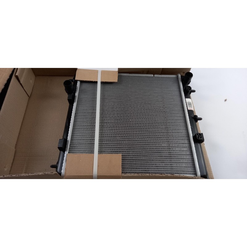 Pièce pour PEUGEOT/CITROEN - Radiator, Engine Cooling 1330Q5