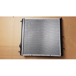 Pièce pour PEUGEOT/CITROEN - Radiator, Engine Cooling 1330W9
