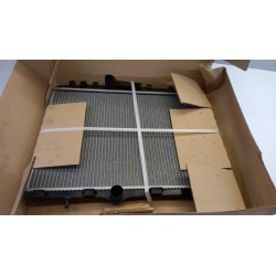 Pièce pour PEUGEOT/CITROEN - Radiator, Engine Cooling 133389