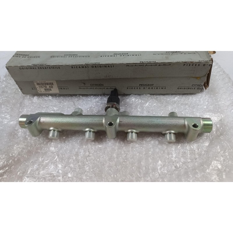 Pièce pour PEUGEOT/CITROEN - Distributor Pipe, Fuel 1570A0