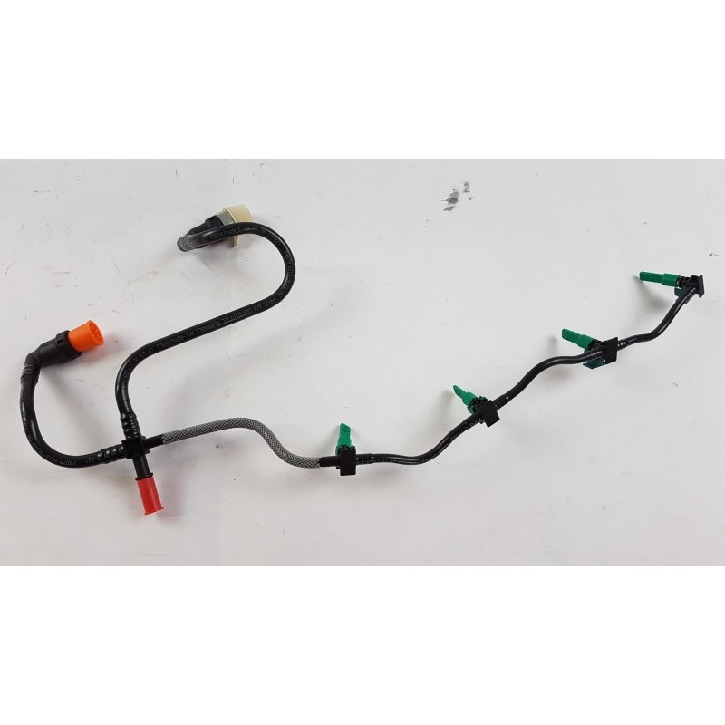 Pièce pour PEUGEOT/CITROEN - Fuel Line 1574L4