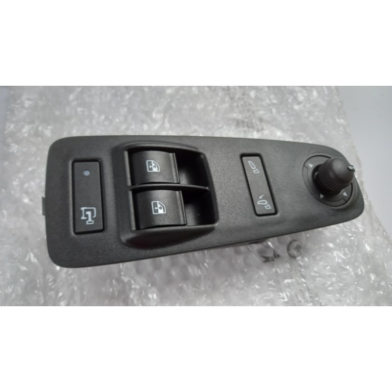 Pièce pour PEUGEOT/CITROEN - Switch, Window Lift & Mirror Adjustment 1608704880