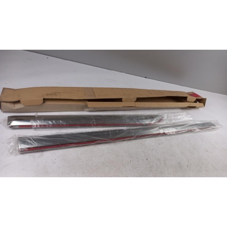 Pièce pour PEUGEOT/CITROEN - Trim/Protective Strip Set, Door 1610113580