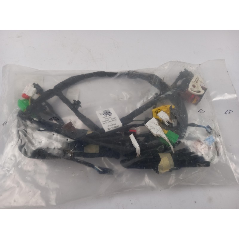 Pièce pour PEUGEOT/CITROEN - Cable Harness 1637996680