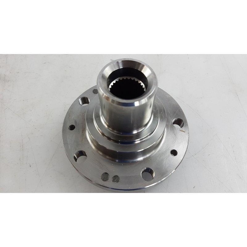 Pièce pour PEUGEOT/CITROEN - Wheel Hub 330784