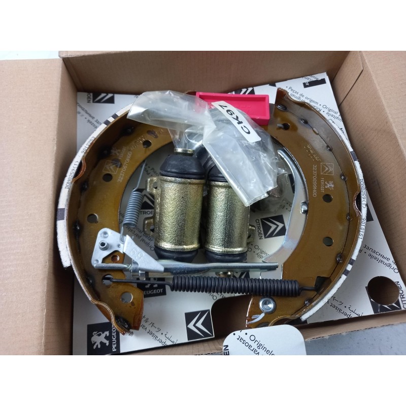 Pièce pour PEUGEOT/CITROEN - Brake Shoe Set 424234