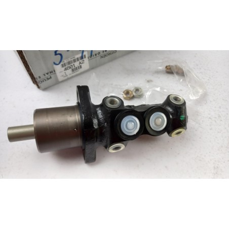 Pièce pour PEUGEOT/CITROEN - Master Cylinder, Brakes 4601A2