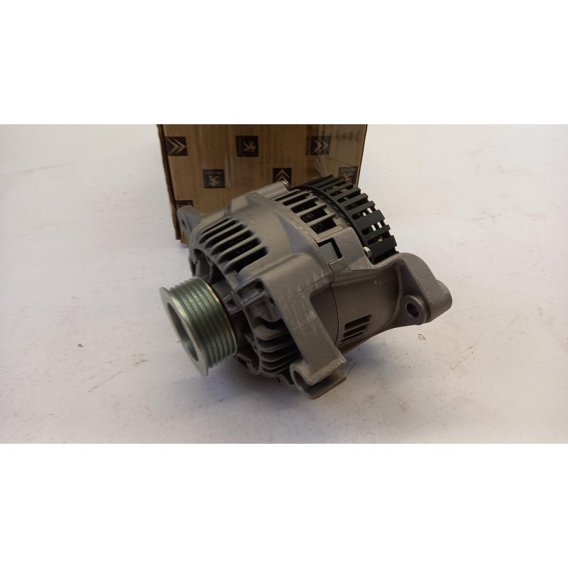 Pièce pour PEUGEOT/CITROEN - Alternator 5705JR