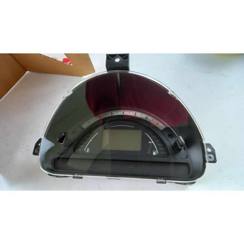Pièce pour PEUGEOT/CITROEN - Instrument Cluster 6104LW