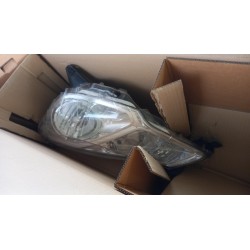 Pièce pour PEUGEOT/CITROEN - Headlight 6208Q6