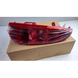 Pièce pour PEUGEOT/CITROEN - Combination Rearlight 6350Y4