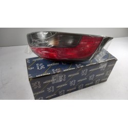 Pièce pour PEUGEOT/CITROEN - Combination Rearlight 635198
