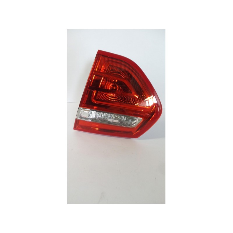 Pièce pour PEUGEOT/CITROEN - Combination Rearlight 6351CC