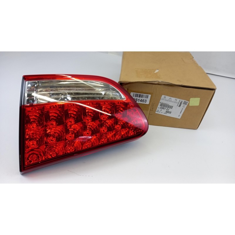 Pièce pour PEUGEOT/CITROEN - Tail Light 6351EJ