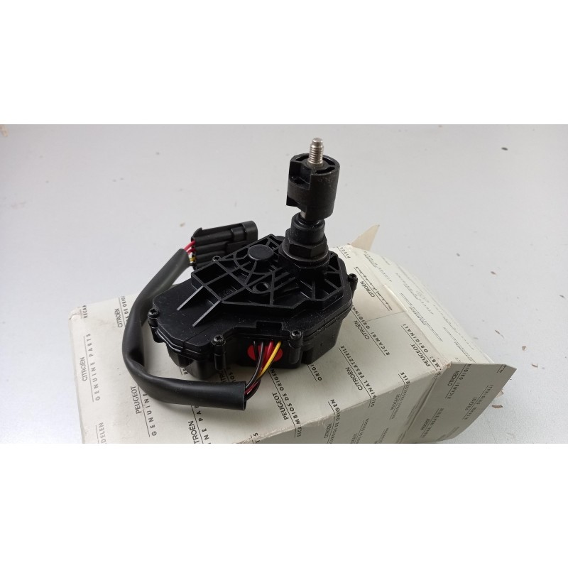 Pièce pour PEUGEOT/CITROEN - Electric Motor, Headlight Cleaning 640597