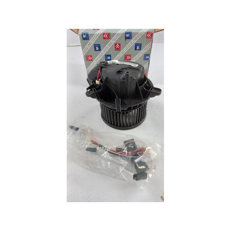 Pièce pour PEUGEOT/CITROEN - Electric Motor, Interior Blower 6441K7