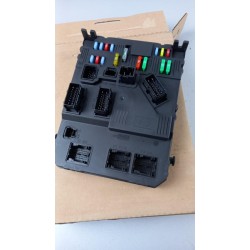 Pièce pour PEUGEOT/CITROEN - Fuse Box 6580E5