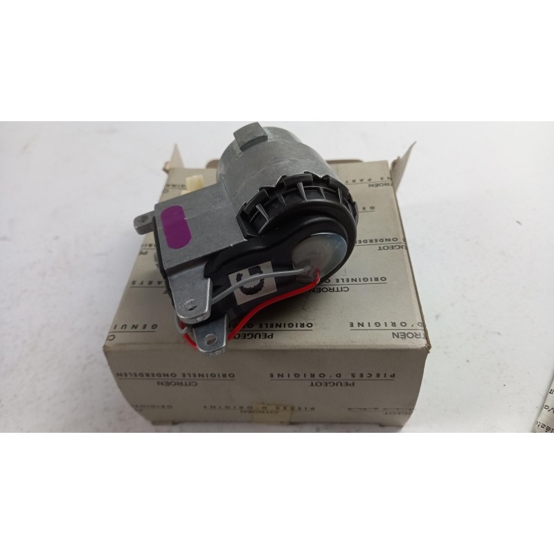 Pièce pour PEUGEOT/CITROEN - Electric Motor, Mirror Adjustment 660232
