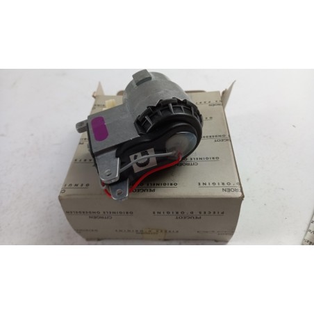 Pièce pour PEUGEOT/CITROEN - Electric Motor, Mirror Adjustment 660232