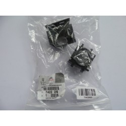 Pièce pour PEUGEOT/CITROEN - Bracket 742225