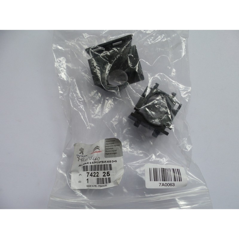 Pièce pour PEUGEOT/CITROEN - Bracket 742225