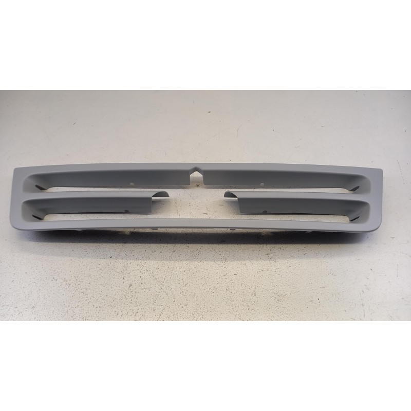 Pièce pour PEUGEOT/CITROEN - Radiator Grille 7804L9