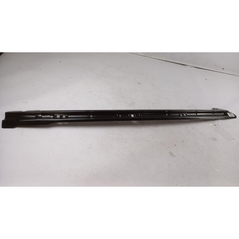 Pièce pour PEUGEOT/CITROEN - Windscreen Frame 8108X2